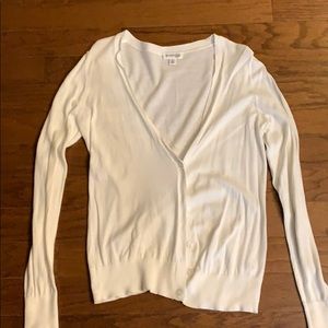 St. John’s Bay White Vneck cardigan